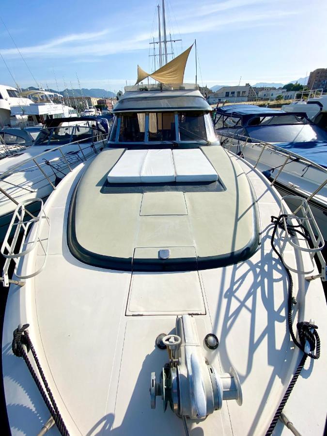 Panaby Houseboat Hotel Palermo Exterior photo